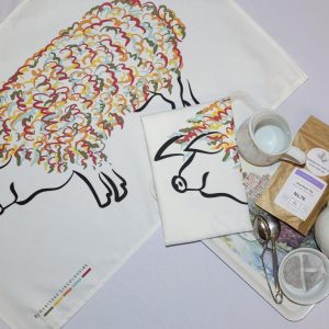 The Curly Coat Pig Keyring - Image 2